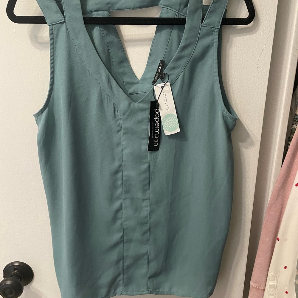 Women’s Sleeveless Top in Teal